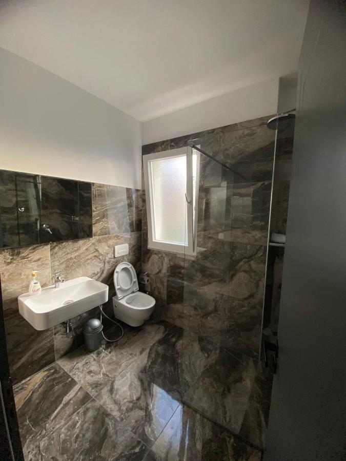 Leodori 3 Suites Shëngjin 外观 照片
