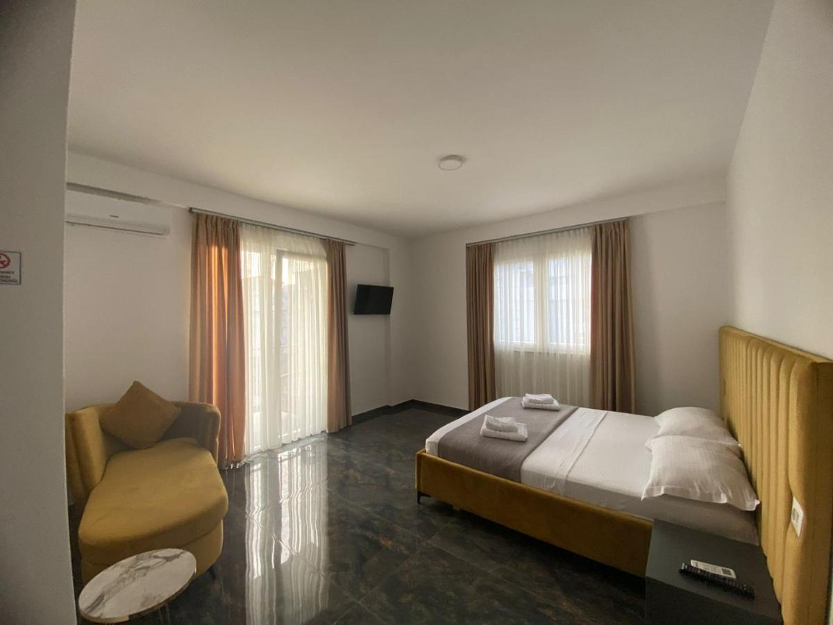 Leodori 3 Suites Shëngjin 外观 照片