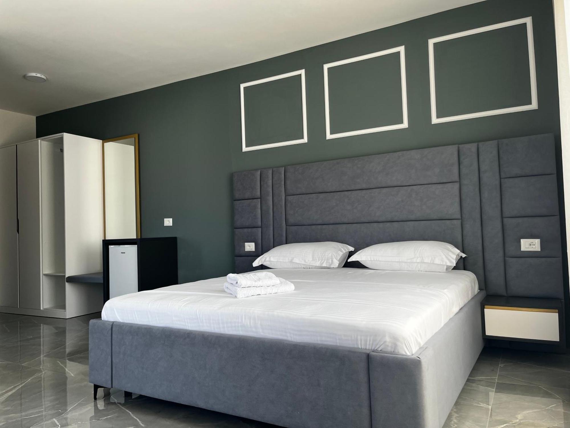 Leodori 3 Suites Shëngjin 外观 照片